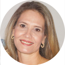 Ana Cláudia Louçana da Costa Araújo Pires Ferreira