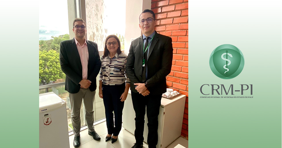 CRM-PI faz visita ao novo superintendente da Sesapi e cobra pagamento de salários atrasados